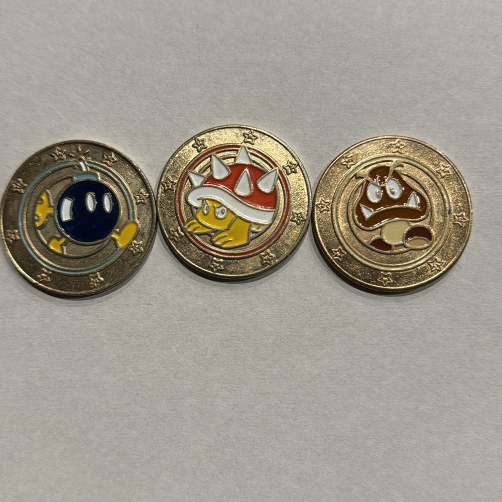 Super Mario Bros Painted coin set COMPLETE!! - Picture 8 of 15
